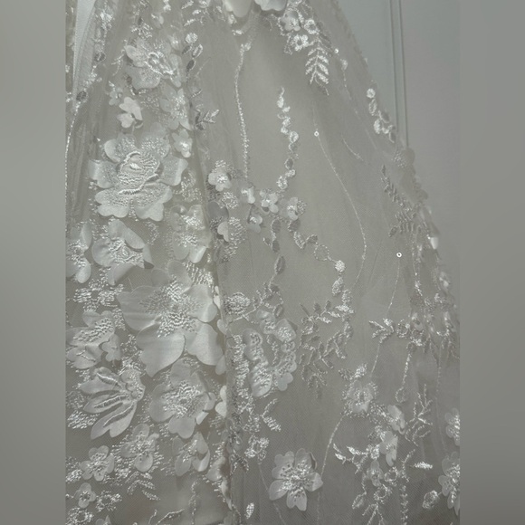 Teter Warm Flower Girl Dress and Basket - 2T - Picture 11 of 13